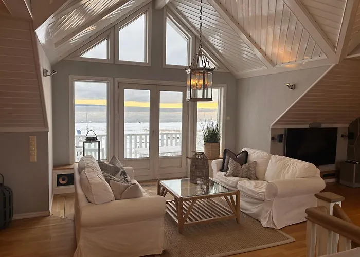 Pa Oslofjordens Storste Og Populaere Badestrand Villa Tønsberg