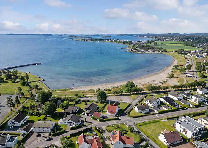 Villa Pa Oslofjordens Storste Og Populaere Badestrand Tønsberg