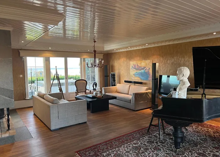 Villa Pa Oslofjordens Storste Og Populaere Badestrand Tønsberg